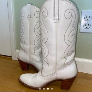 Acme vintage cowgirl boots in white